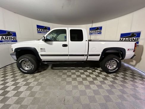 Used 2000 Chevrolet Silverado 1500 LT w/ Off-Road Chassis Pkg AWD/4WD image 13