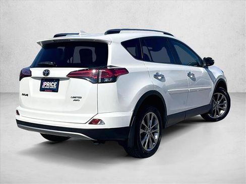 Used 2018 Toyota RAV4 Limited image 2