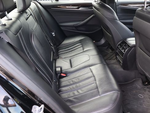 Used 2020 BMW 530i w/ Convenience Package RWD image 35