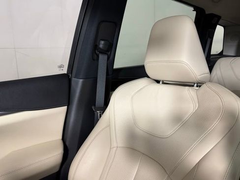 Used 2023 INFINITI QX60 Sensory w/ Cargo Package image 17