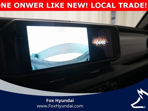 Used 2024 Jeep Wrangler Willys image 17