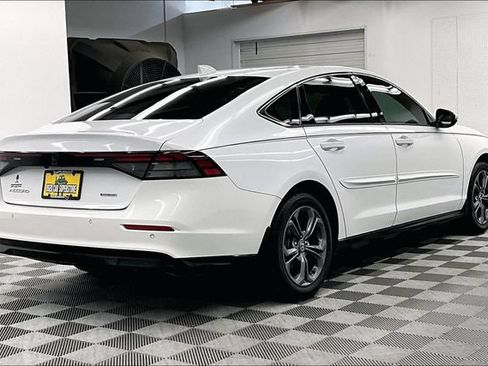 Used 2024 Honda Accord EX-L image 13