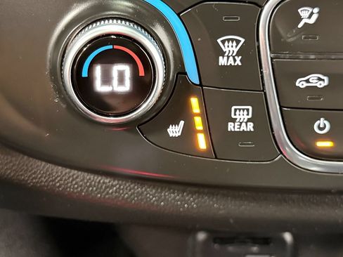Used 2022 Chevrolet Traverse RS w/ LPO, Floor Liner Package AWD/4WD image 26