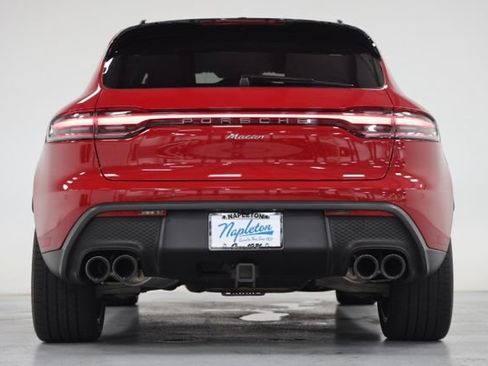 Used 2025 Porsche Macan AWD/4WD image 13