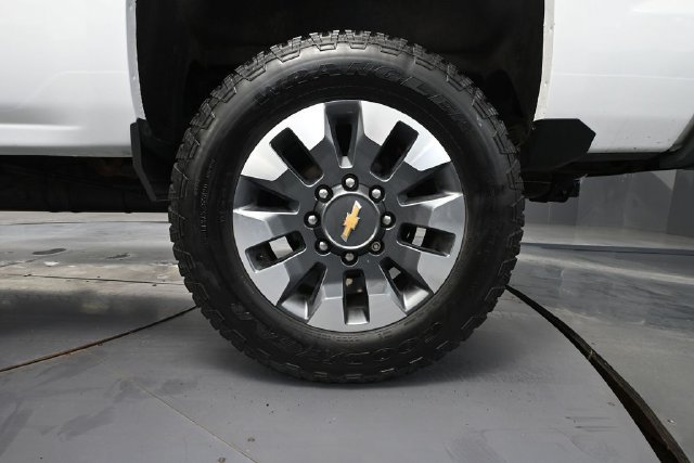 Used 2018 Chevrolet Silverado 2500 LT w/ True North Edition AWD/4WD image 10