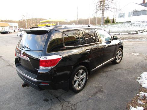 Used 2012 Toyota Highlander Limited image 29