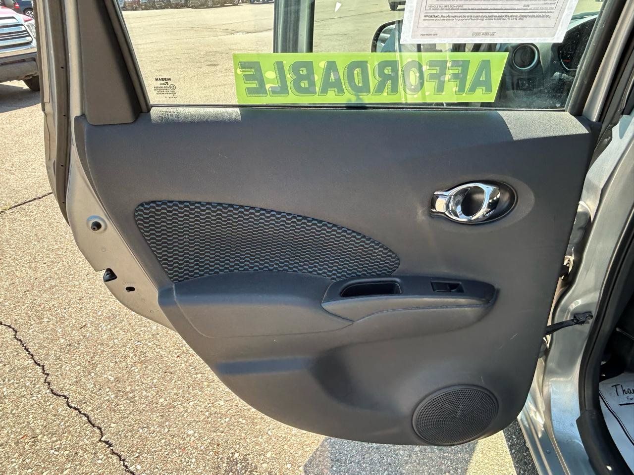 Used 2014 Nissan Versa Note SV FWD image 13