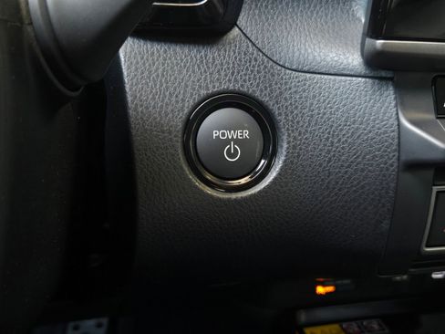 Certified 2026 Toyota Camry SE w/ Convenience Package FWD image 17
