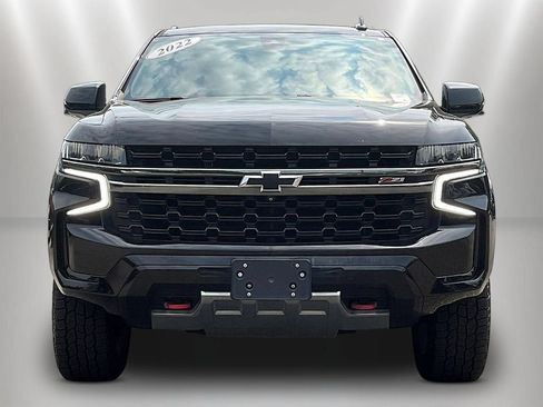 Used 2022 Chevrolet Tahoe Z71 w/ Luxury Package AWD/4WD image 2