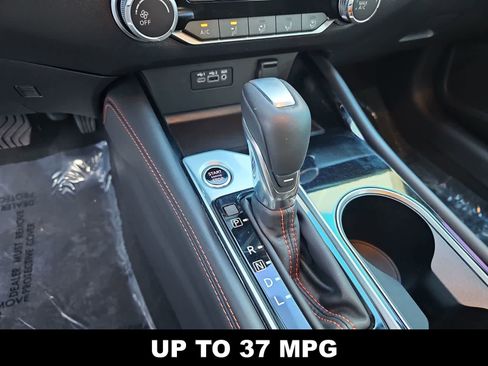 Used 2023 Nissan Altima 2.5 SR FWD image 21