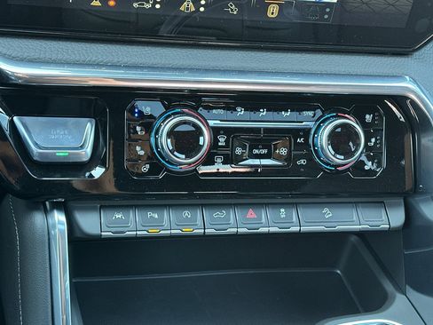 New 2026 GMC Sierra 1500 Denali w/ Technology Package image 19