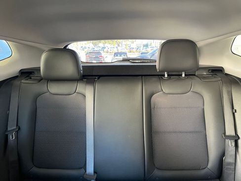 Used 2025 Chevrolet Trax LT image 33