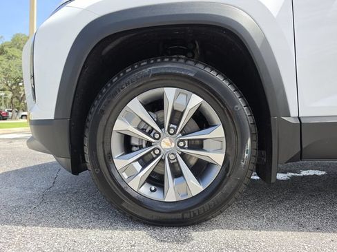 New 2027 Chevrolet Equinox LT w/ Convenience Package II AWD/4WD image 37