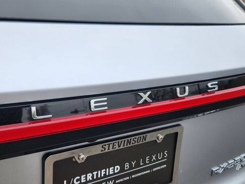 Used 2025 Lexus RX 350 w/ Convenience Package image 18