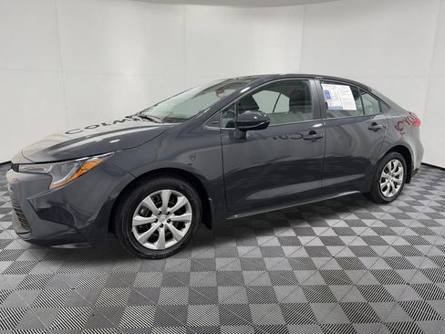 Used 2026 Toyota Corolla LE FWD image 4