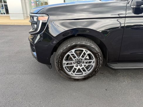 Certified 2025 Ford Expedition Max Active AWD/4WD image 11