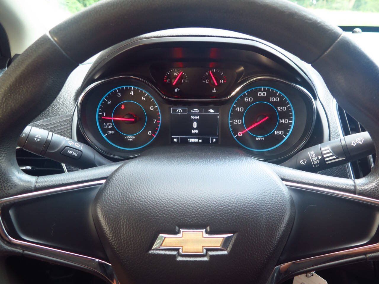 Used 2016 Chevrolet Cruze LS FWD image 8