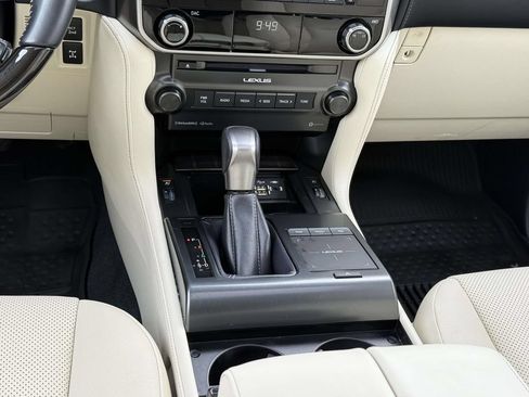 Used 2023 Lexus GX 460 Premium w/ Premium Package AWD/4WD image 19
