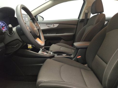Used 2023 Kia Forte LXS FWD image 17