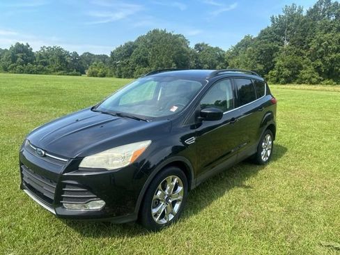 Used 2016 Ford Escape SE w/ Equipment Group 201A FWD image 12