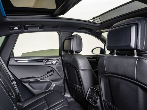 Certified 2026 Porsche Macan AWD/4WD image 16