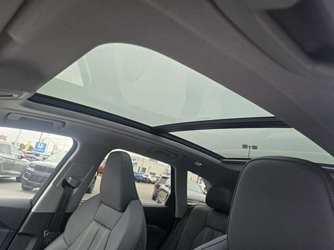 Used 2025 Audi Q5 Prestige image 5