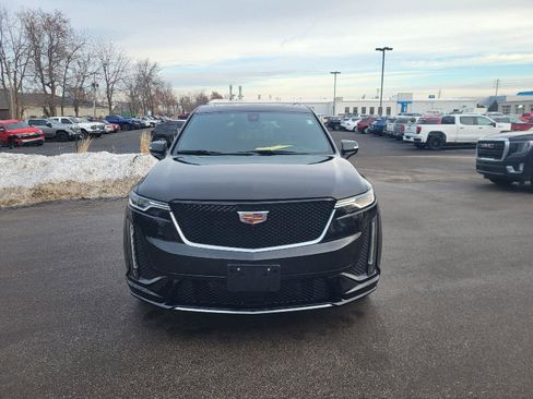 Used 2024 Cadillac XT6 Sport image 8