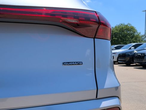 Used 2026 Audi Q5 Premium AWD/4WD image 11
