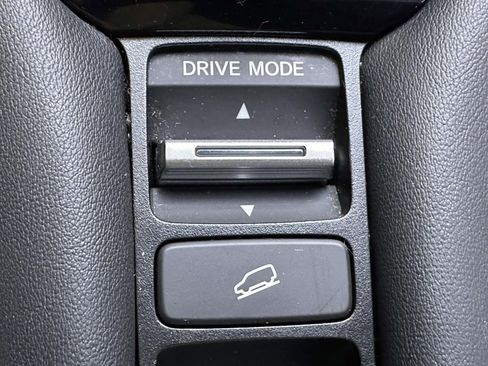 Used 2023 Honda HR-V LX image 26