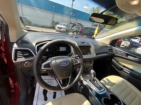 Used 2017 Ford Edge SEL w/ Equipment Group 201A AWD/4WD image 5
