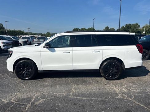 Used 2025 Ford Expedition Max Platinum w/ Stealth Appearance Package AWD/4WD image 4