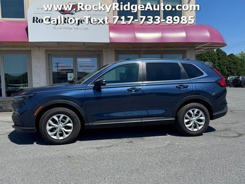 Used 2025 Honda CR-V LX image 4