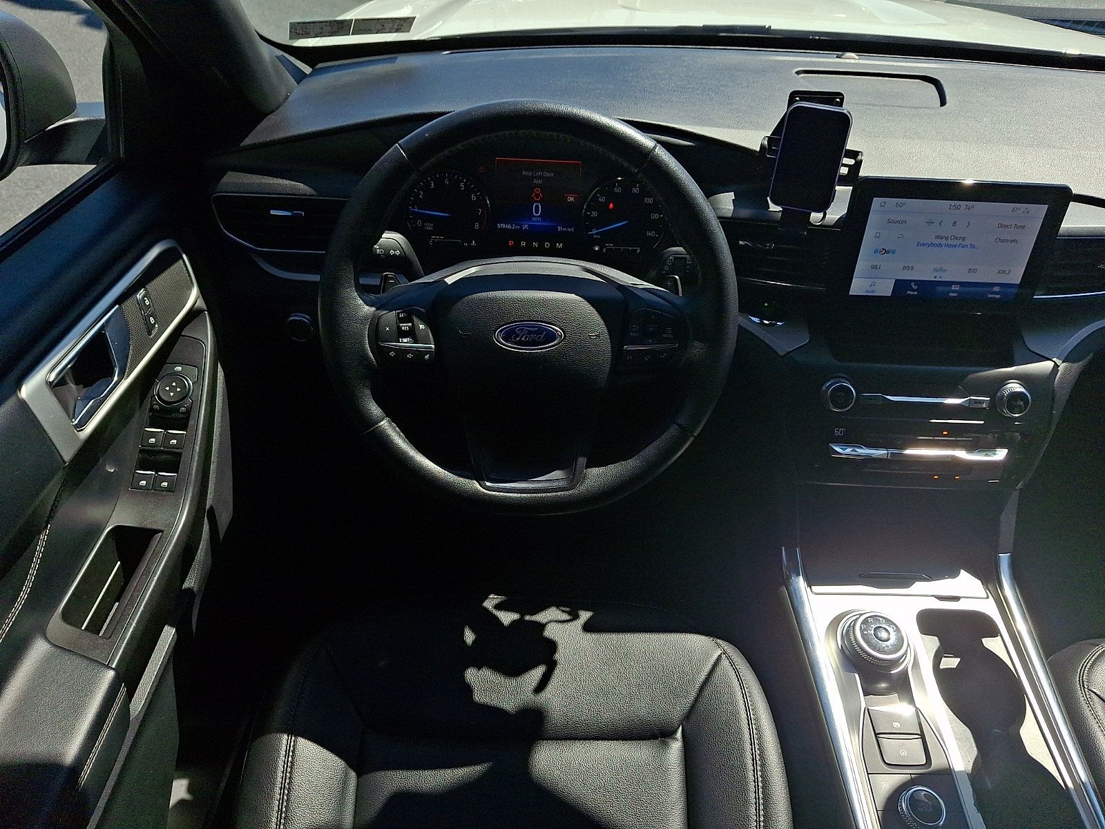 Used 2020 Ford Explorer XLT w/ Equipment Group 202A AWD/4WD image 13