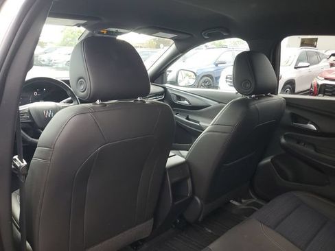 Certified 2024 Buick Envista Preferred w/ Convenience I Package FWD image 9