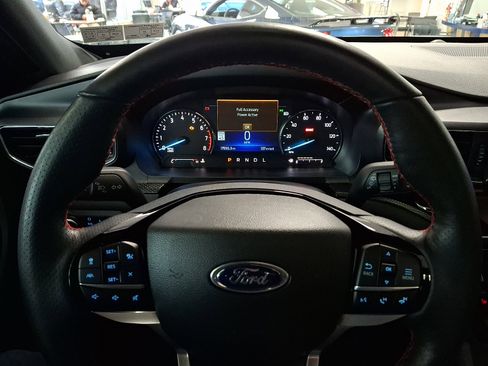 Certified 2023 Ford Explorer ST-Line w/ Class IV Trailer Tow Package image 21