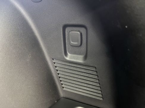 Certified 2024 Chevrolet Blazer LT image 31