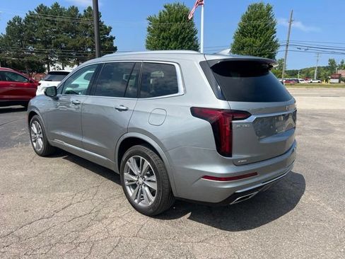 Used 2024 Cadillac XT6 Premium Luxury w/ Technology Package AWD/4WD image 8