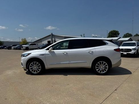 Used 2020 Buick Enclave Essence FWD image 4