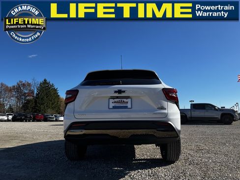 Used 2024 Chevrolet Trax ACTIV w/ Driver Confidence Package image 8