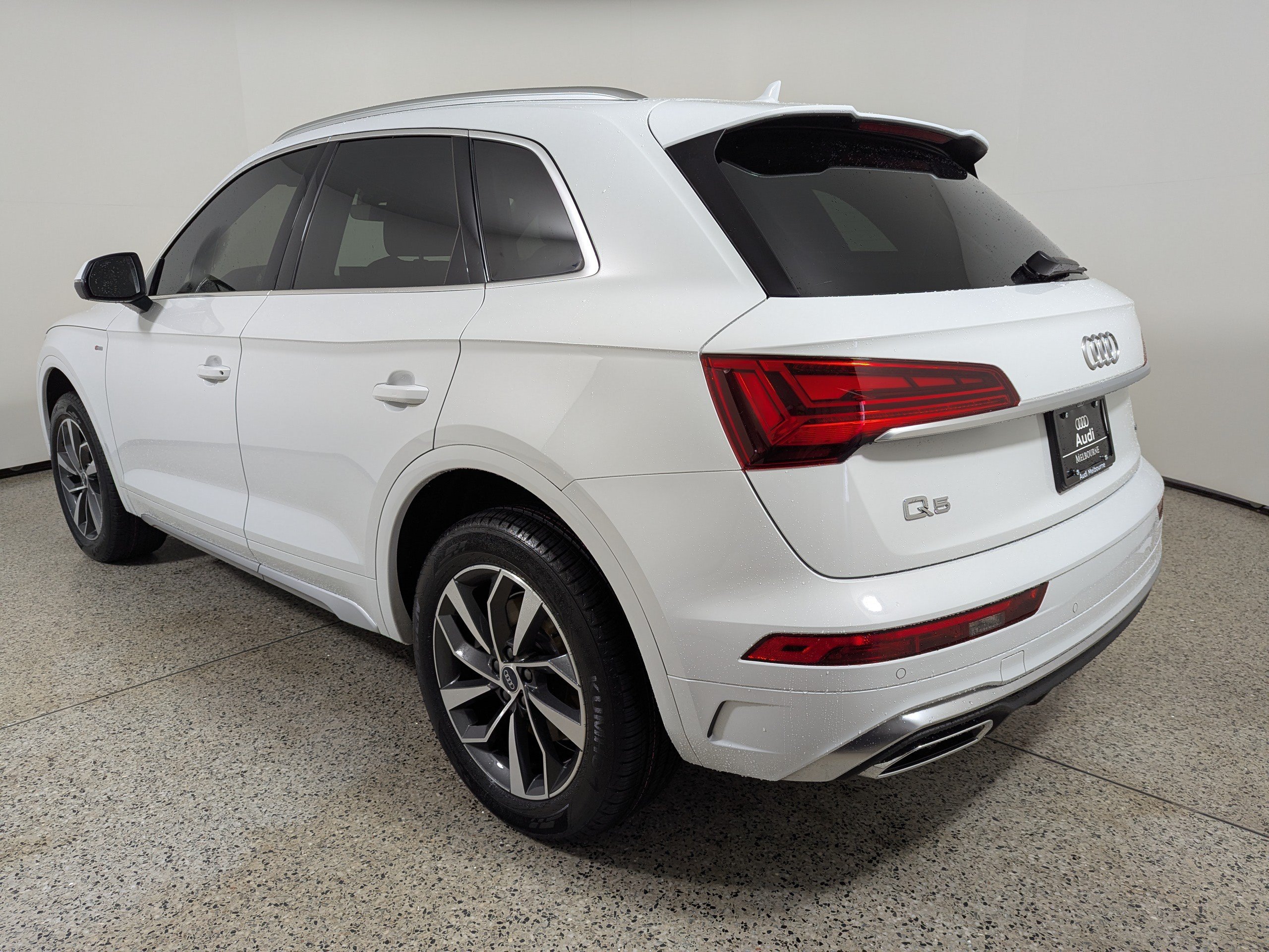 Certified 2024 Audi Q5 2.0T Premium Plus AWD/4WD image 5