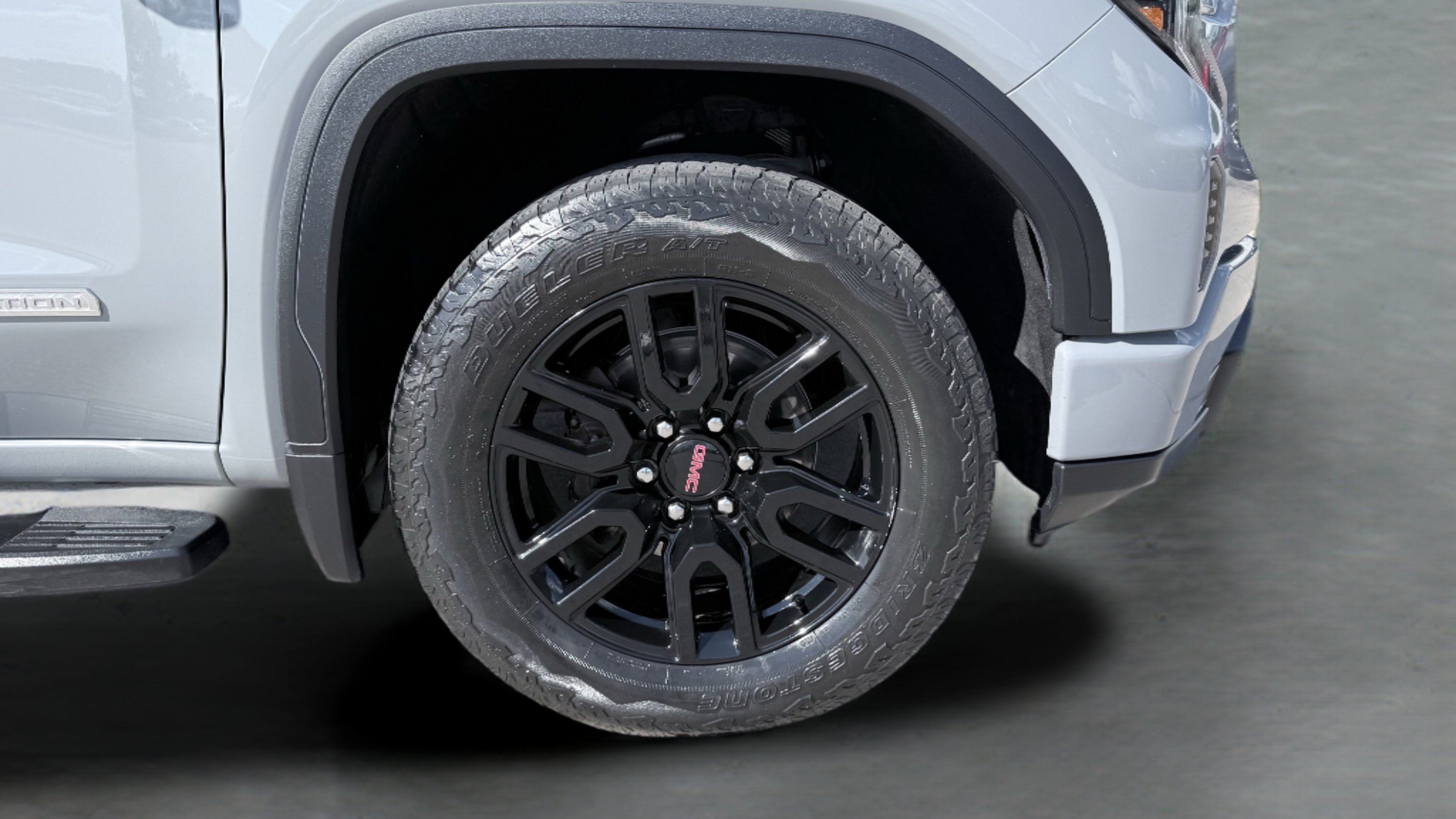 Used 2024 GMC Sierra 1500 Elevation w/ LPO, Elevation Black Package AWD/4WD image 12