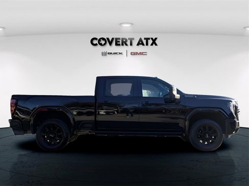 Used 2024 GMC Sierra 3500 AT4 w/ AT4 Premium Plus Package image 8