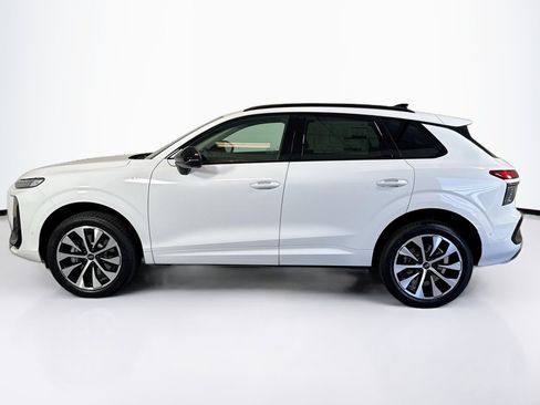 New 2026 Audi Q3 quattro 2.0T AWD/4WD image 8