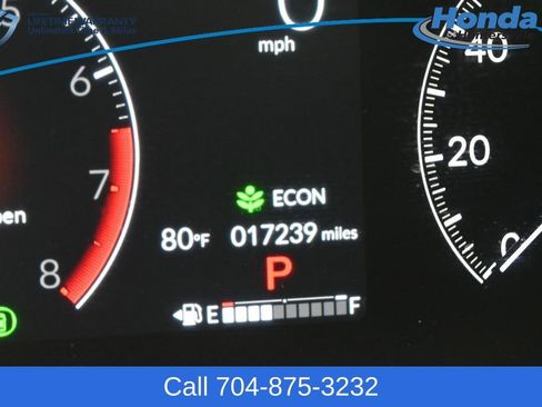 Used 2025 Honda Pilot TrailSport image 15