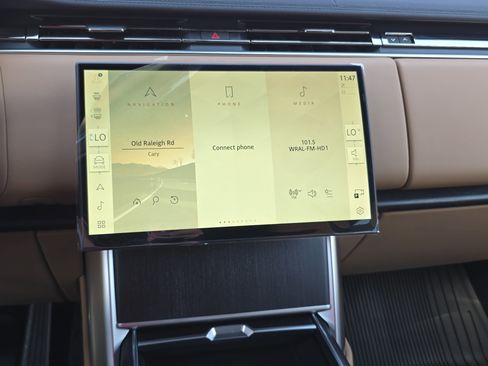 New 2026 Land Rover Range Rover SE image 20