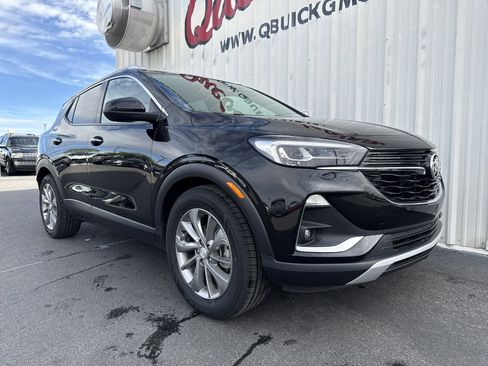 Used 2023 Buick Encore GX Essence w/ Experience Buick Package image 2