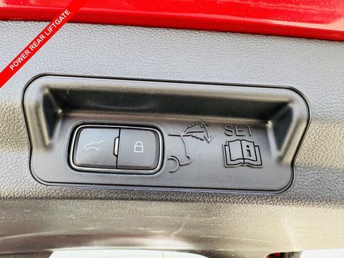 Used 2024 Ford Explorer XLT w/ Equipment Group 202A image 13