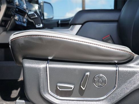 Used 2018 Ford F150 Platinum w/ Equipment Group 701A Luxury AWD/4WD image 21