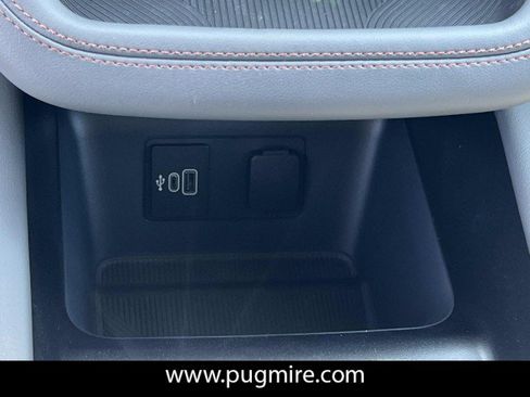 New 2026 Ford Explorer Active image 29