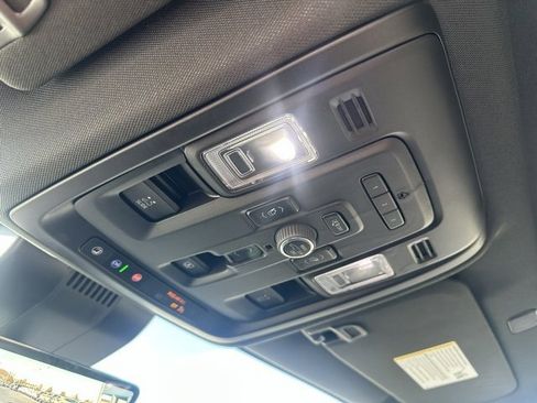 Certified 2024 Chevrolet Tahoe Premier w/ Premium Package image 18